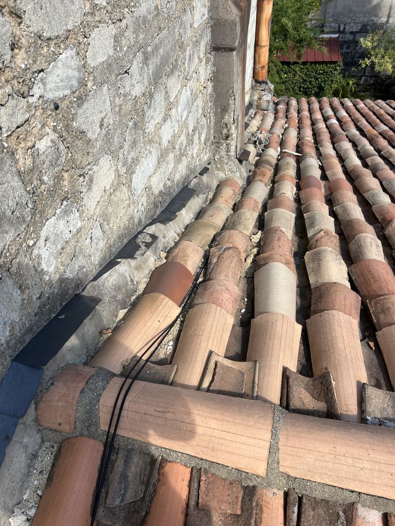 Nettoyage toiture à Bordeaux avant